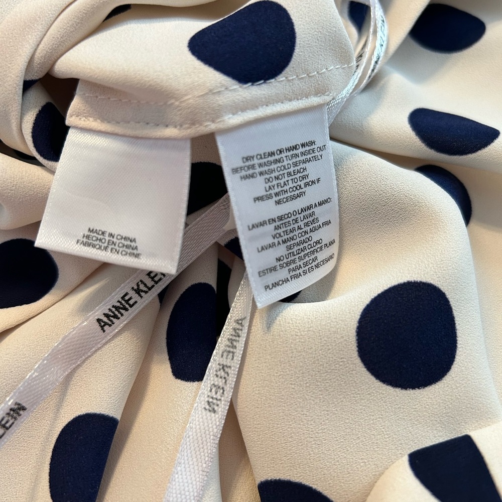 Anne Klein short sleeve dress top - Picture 5 of 5